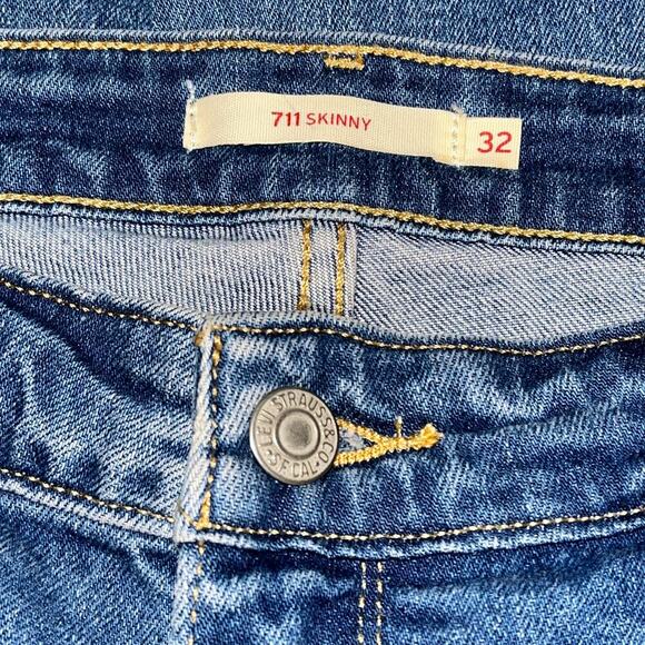 Levi’s 711 Skinny Blue Studded Jeans Mid Rise Stretch Denim – Women’s Size 32” - Picture 6 of 7